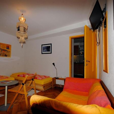 Apartment Eufemia Ровінь Екстер'єр фото