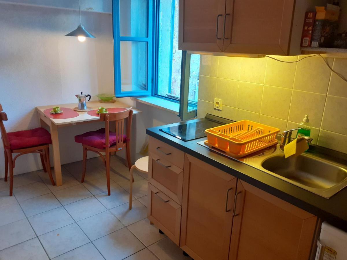 Apartment Eufemia Ровінь Екстер'єр фото