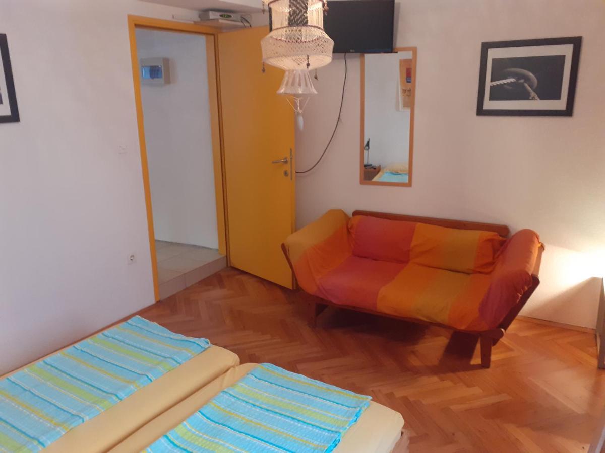 Apartment Eufemia Ровінь Екстер'єр фото